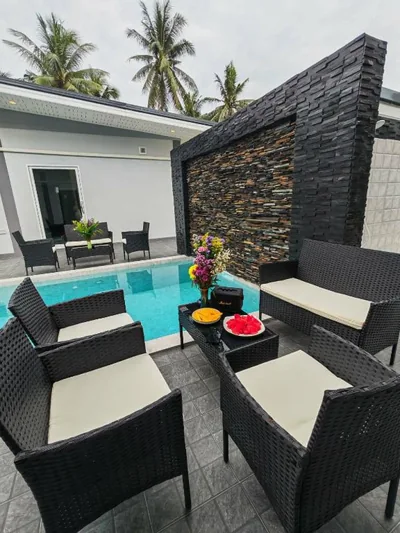 jessi house pool – Photos 9